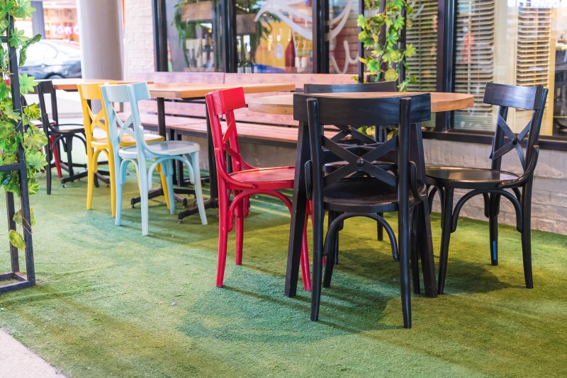 kids table and chair rentals: top 5 things you need to know